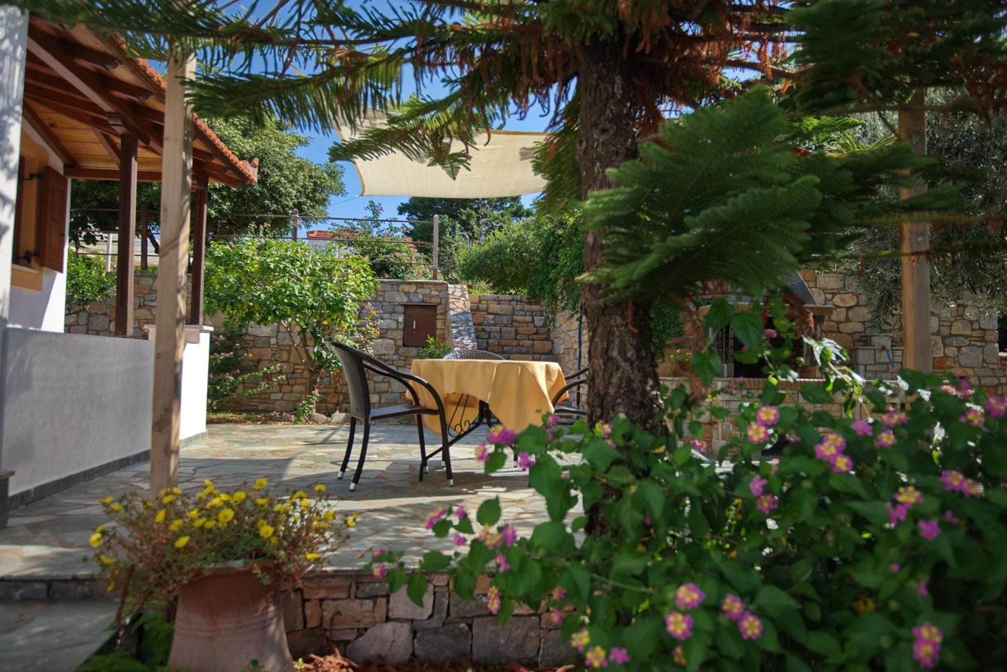 Kamelia Villas Votsi  Extérieur photo