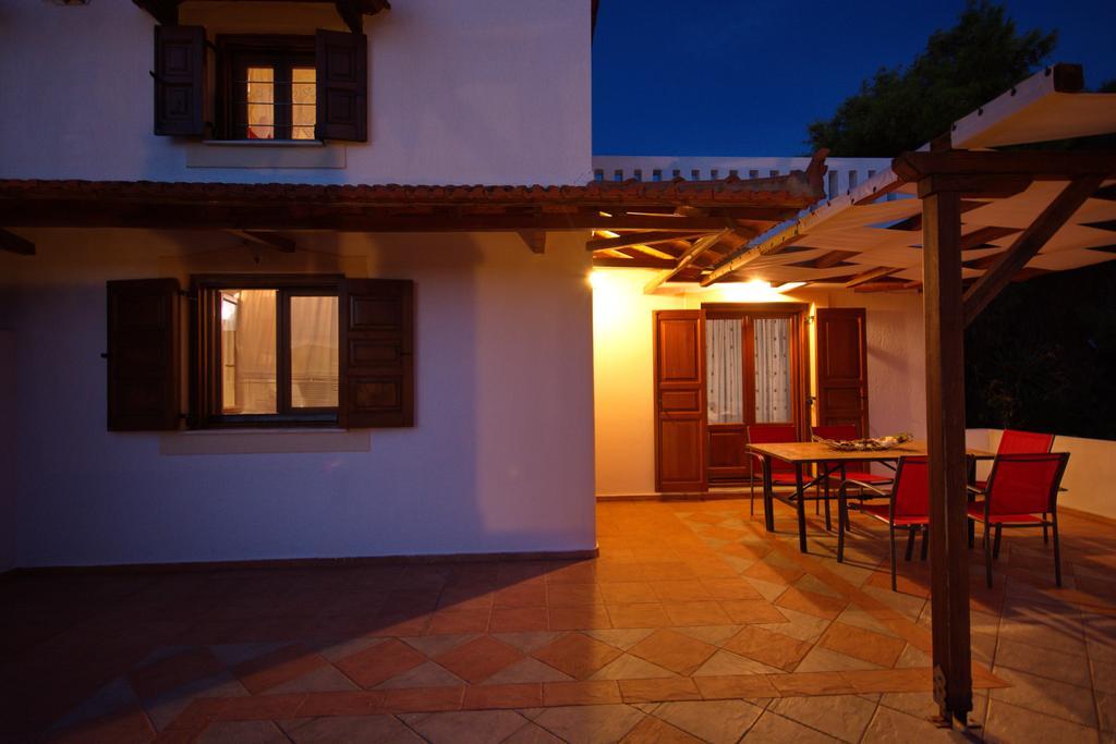 Kamelia Villas Votsi  Extérieur photo