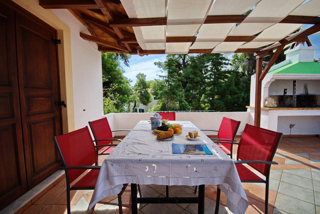 Kamelia Villas Votsi  Extérieur photo