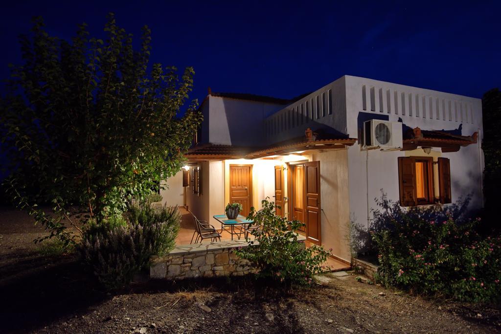 Kamelia Villas Votsi  Extérieur photo
