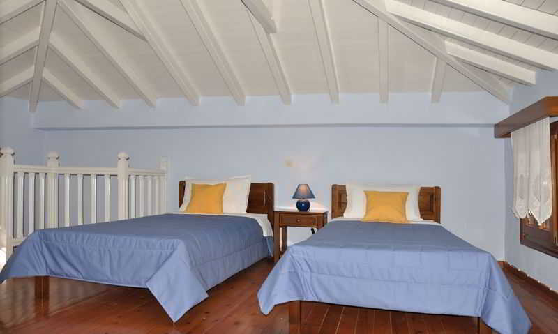 Kamelia Villas Votsi  Extérieur photo